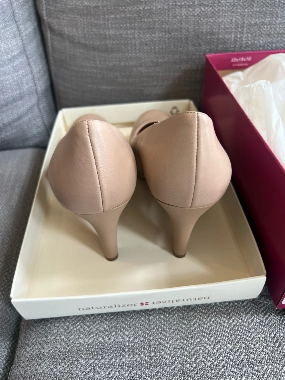 Naturalizer Michelle Pumps Heel Tender Taupe Leather Women’s Size 7.5 With Box